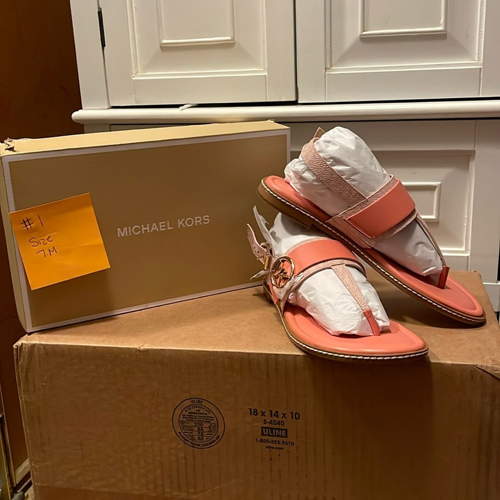 Michael Kors, Coral, Salmon color sandals. Brand new never worn size 7M